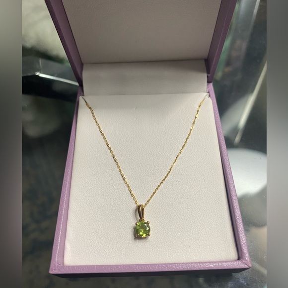 Brand New 4mm Peridot 14K Gold Necklace by Michael Hill - Picture 3 of 10